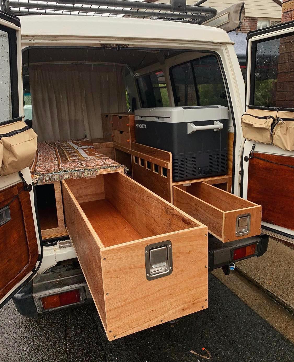 Custom Troopy TroopCarrier Units – The Setup Fitouts